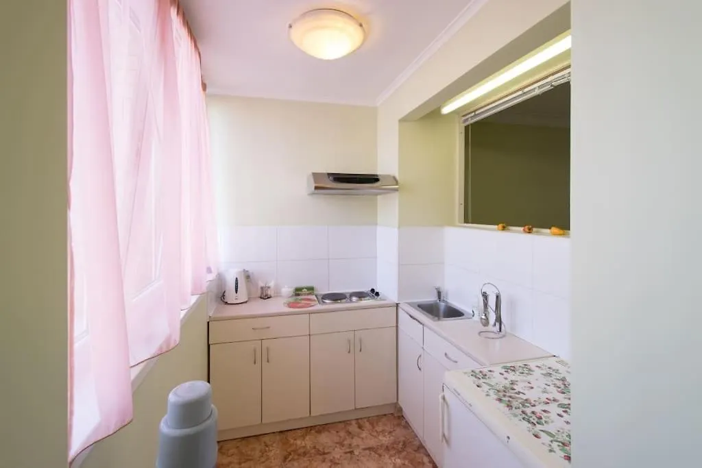 Aparthotel Hotel Service Predslava On Antonovicha Street Kiev