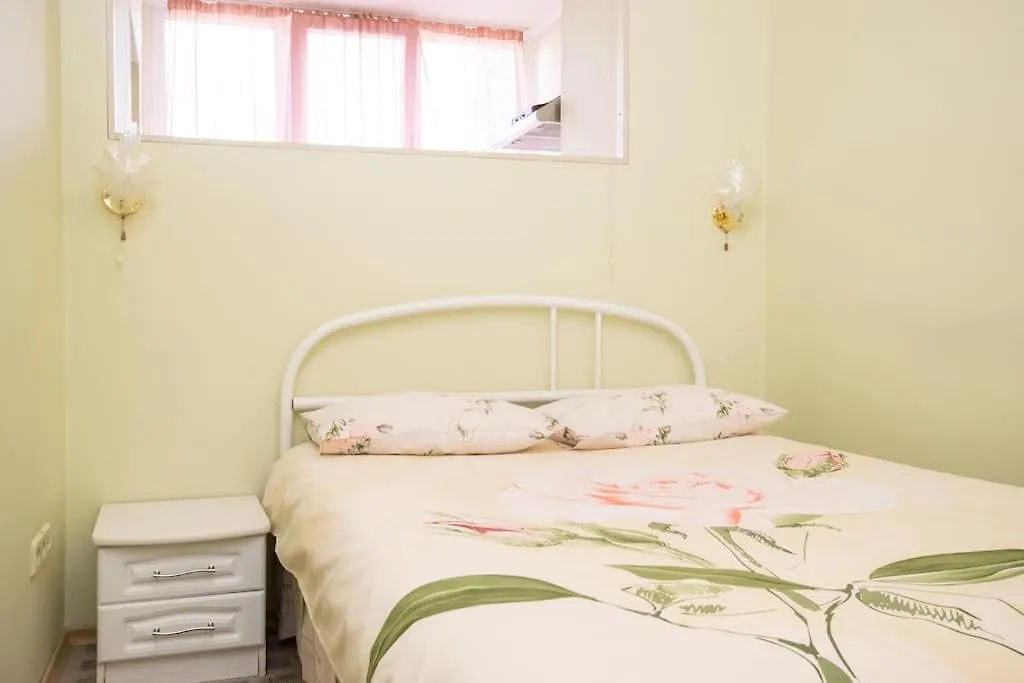 Hotel Service Predslava On Antonovicha Street Kiev Aparthotel